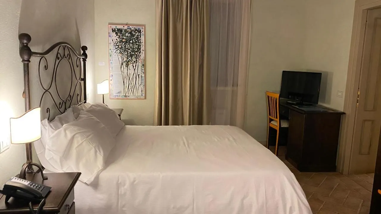 Hostal Relais Cascina Scottina Cadeo 0*,  Italia